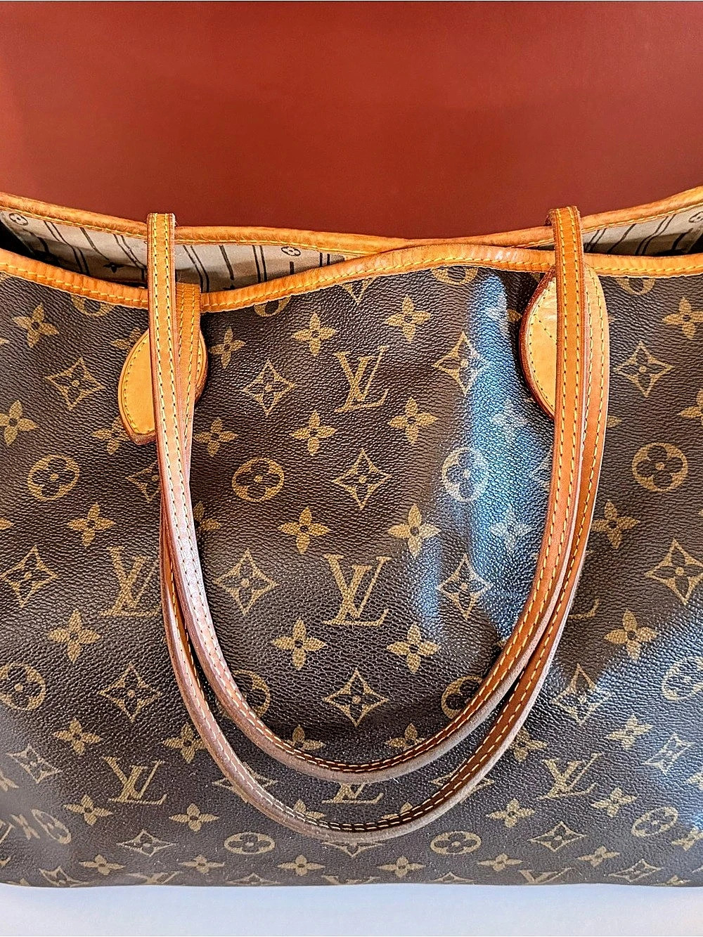 Louis Vuitton Neverfull MM Monogram Tote in Brown & Tan